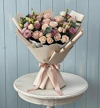 Букет цветов из:  Розы и Лизиантусы в Бузулуке