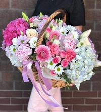 Цветочная композиция из Розы, Хризантемы, Пионы и Лизиантусы в корзине #REPLACE_PRED# Бузулуке