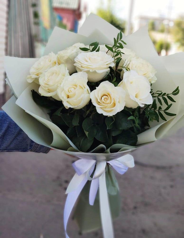 Букет Белые розы Проуд в Бузулуке