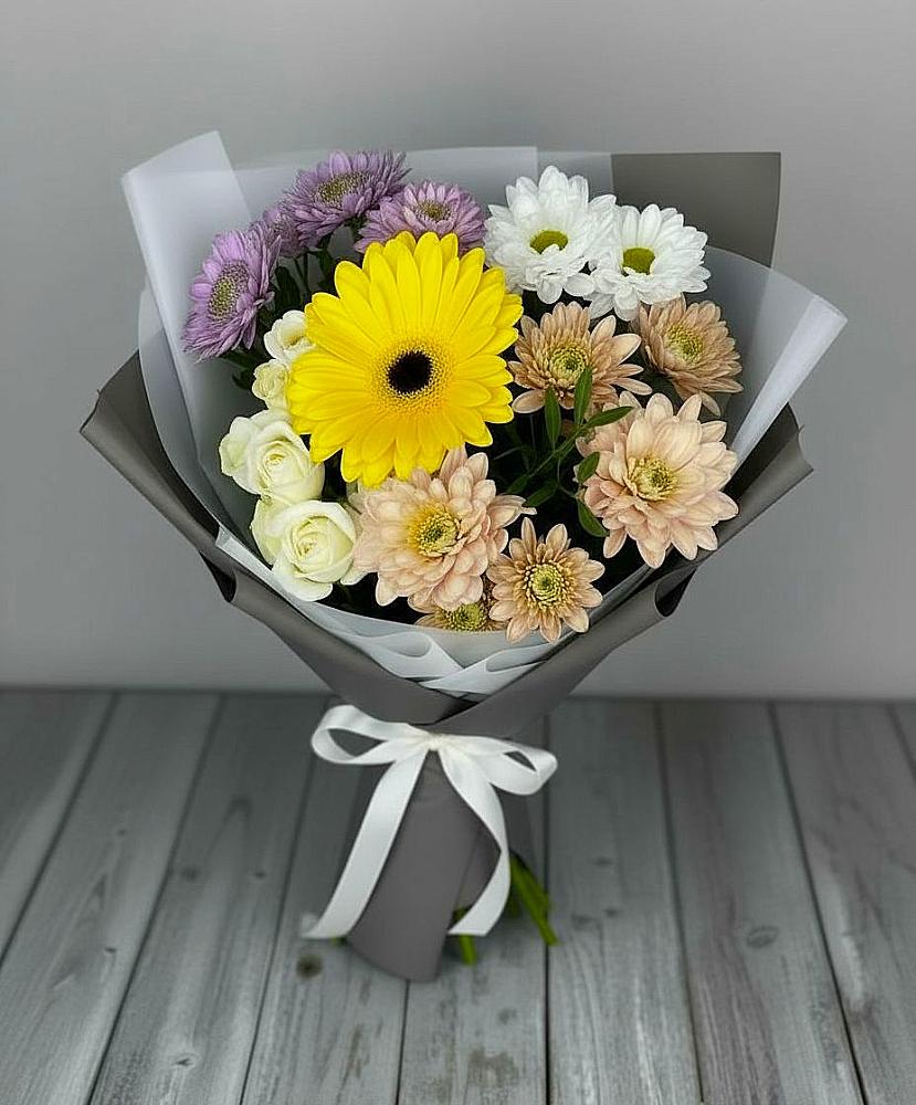Букет цветов из: Розы, Герберы и Хризантемы в Бузулуке