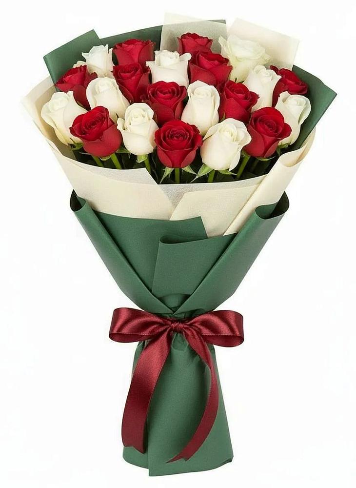 Букет Микс из красных и белых роз в Бузулуке