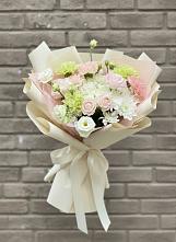 Букет цветов из:  Гвоздики, Розы, Лизиантусы и Хризантемы #REPLACE_PRED# Бузулуке
