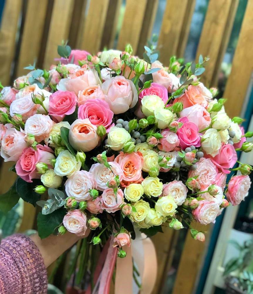 Букет цветов из: Розы в Бузулуке