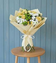 Букет цветов из:  Хризантемы и Розы в Бузулуке