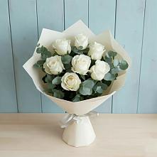 Букет Белые розы в Эвкалипте в Бузулуке