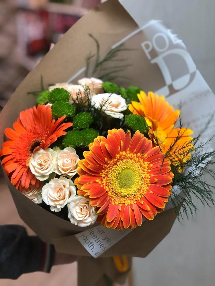 Букет цветов из: Герберы, Хризантемы и Розы в Бузулуке
