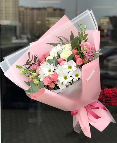 Букет цветов из: Розы, Лизиантусы и Хризантемы в Бузулуке